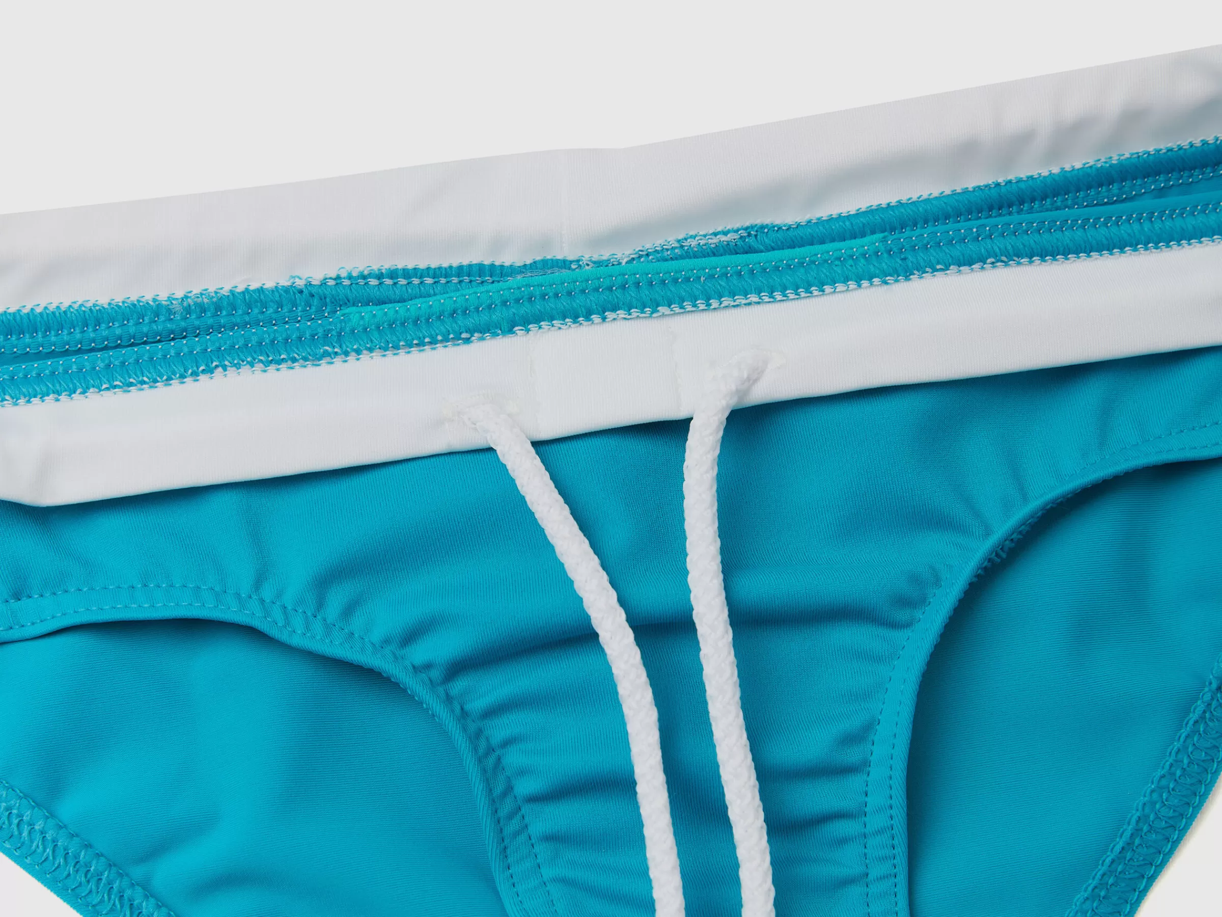 Slip De Banho Com Cordao De Ajuste Em Econyl®^Benetton Shop